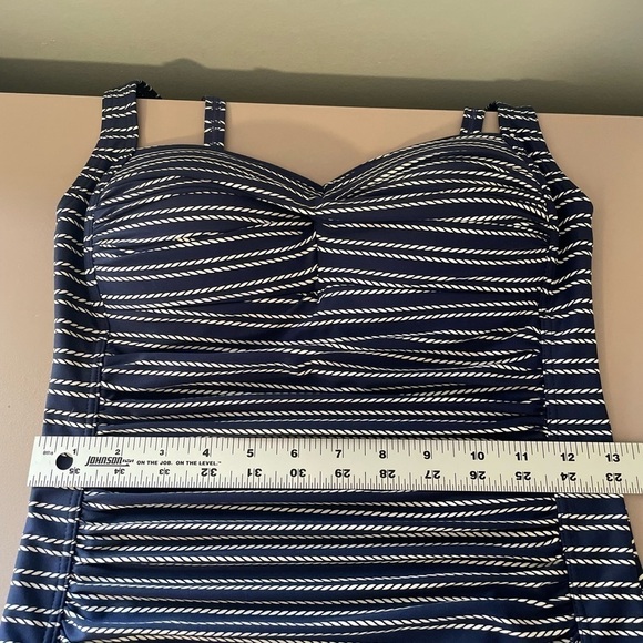 Womens Nip Tuck Multifit Cup one piece Navy Blue Swimsuit Size 6 - Picture 11 of 11